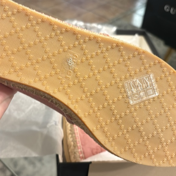 Gucci Soft Pink Espadrilles - Picture 5 of 8